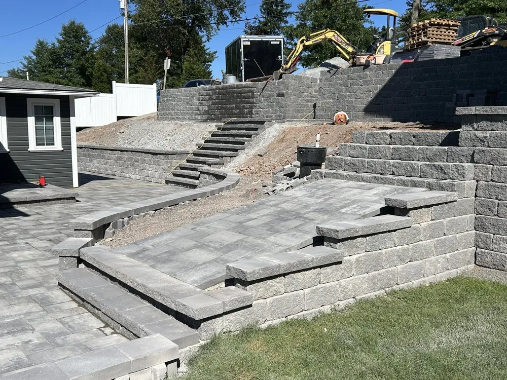 Top-rated lawn mowing service in Dunmore, PA by Alunni Landscaping