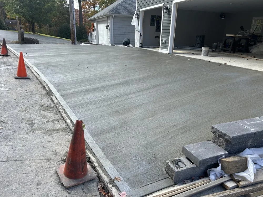 Custom yard cleanup service for beautiful yards in Dunmore, PA by Alunni Landscaping