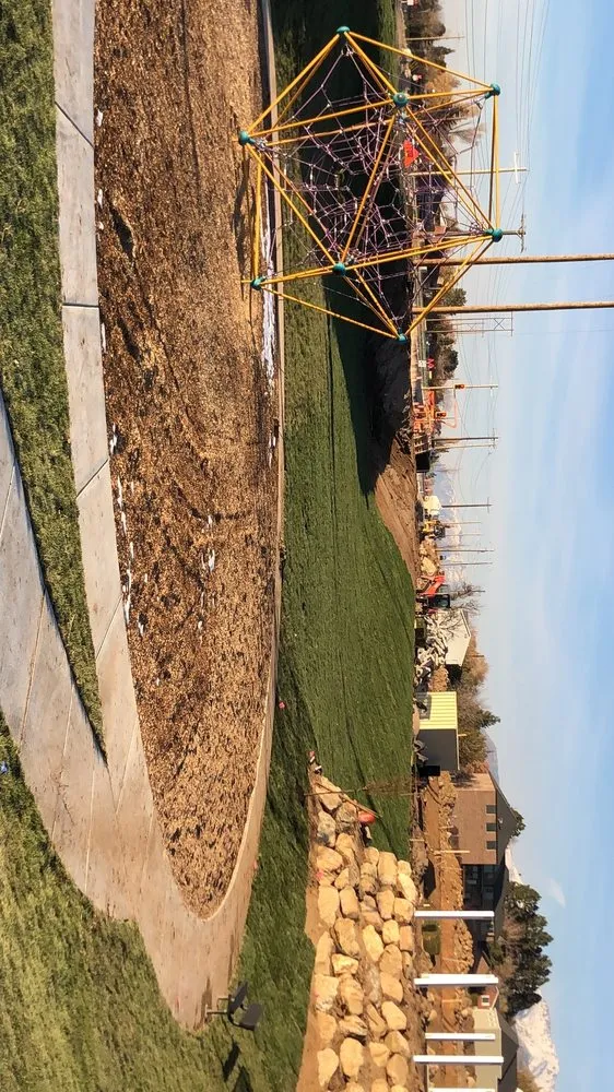 Reliable lawn mowing service experts serving Midvale, UT - Alvarado Landscaping