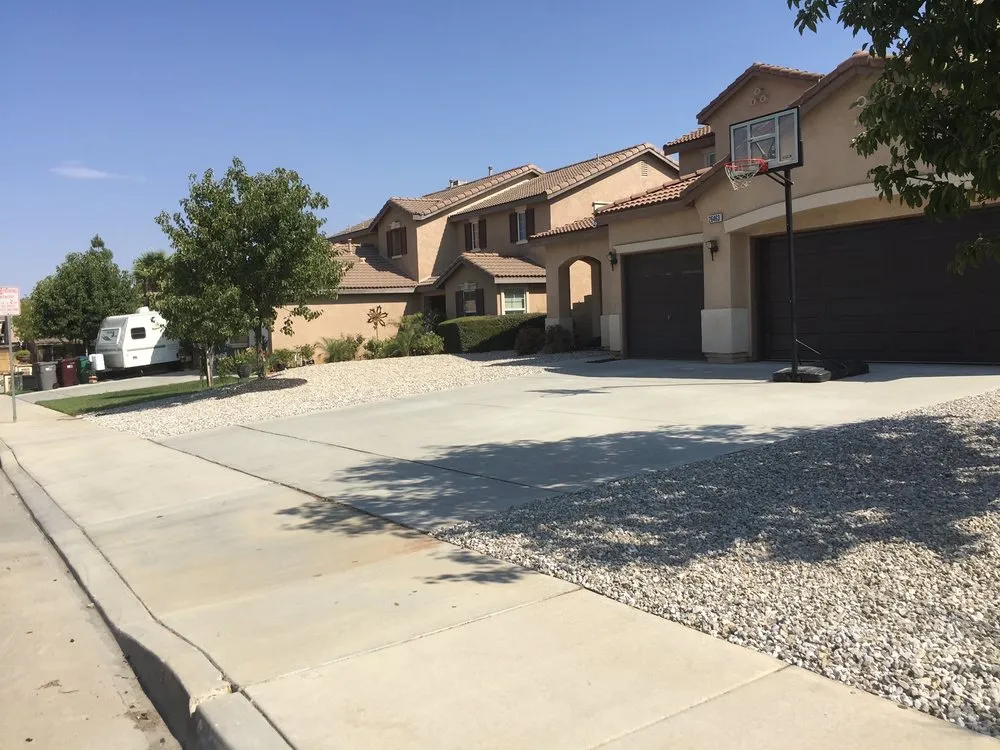 Reliable landscaping services in Moreno Valley, CA by Alvarado Lawn Service