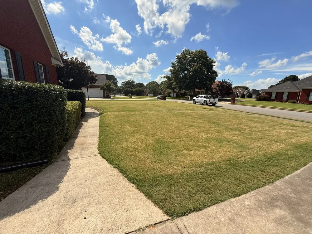 Custom lawn mowing service in Athens, AL by Alvarado’s landscaping