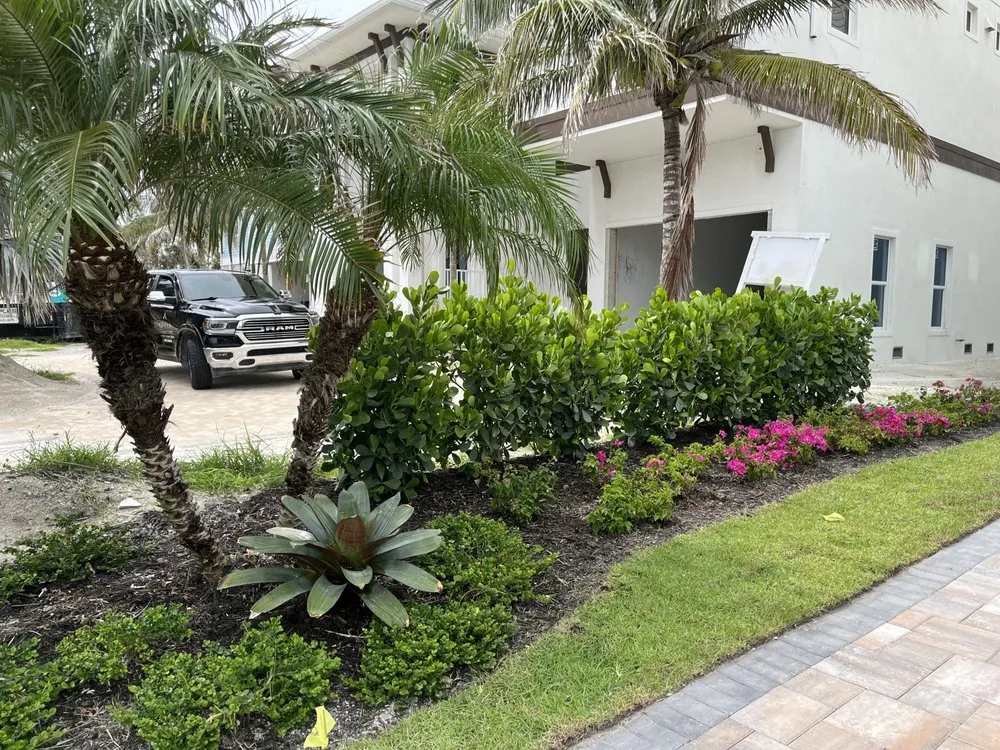 Reliable landscape design in Fort Myers, FL by Alvarado’s Landscaping