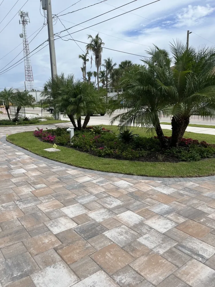 Trusted garden landscaping in Fort Myers, FL - Alvarado’s Landscaping