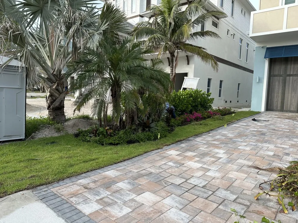 Top-rated landscape installation experts serving Fort Myers, FL - Alvarado’s Landscaping