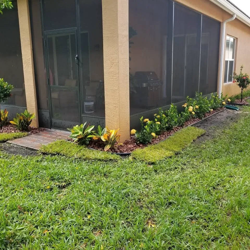 Trusted residential landscaping in Lake Worth, FL - Alvarenga landscaping services