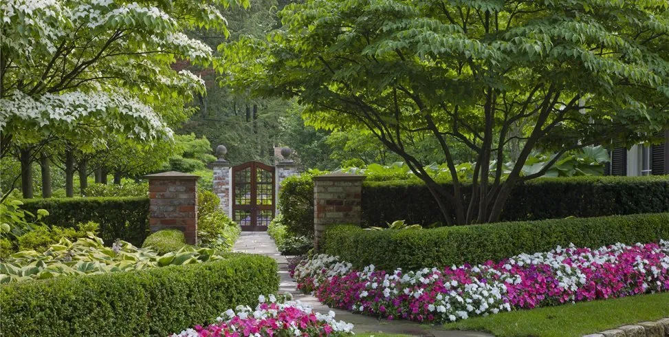 Custom garden landscaping near you across Torrance, CA - Alvarez Landscape