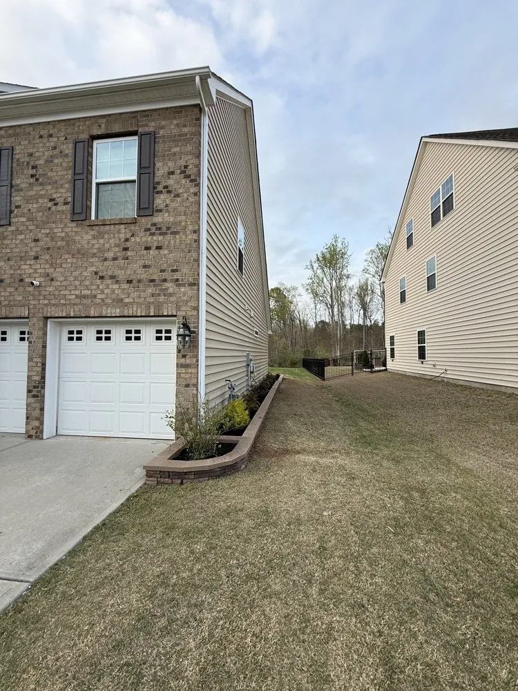 Top-rated yard cleanup service in Concord, NC - Alvarez landscapes