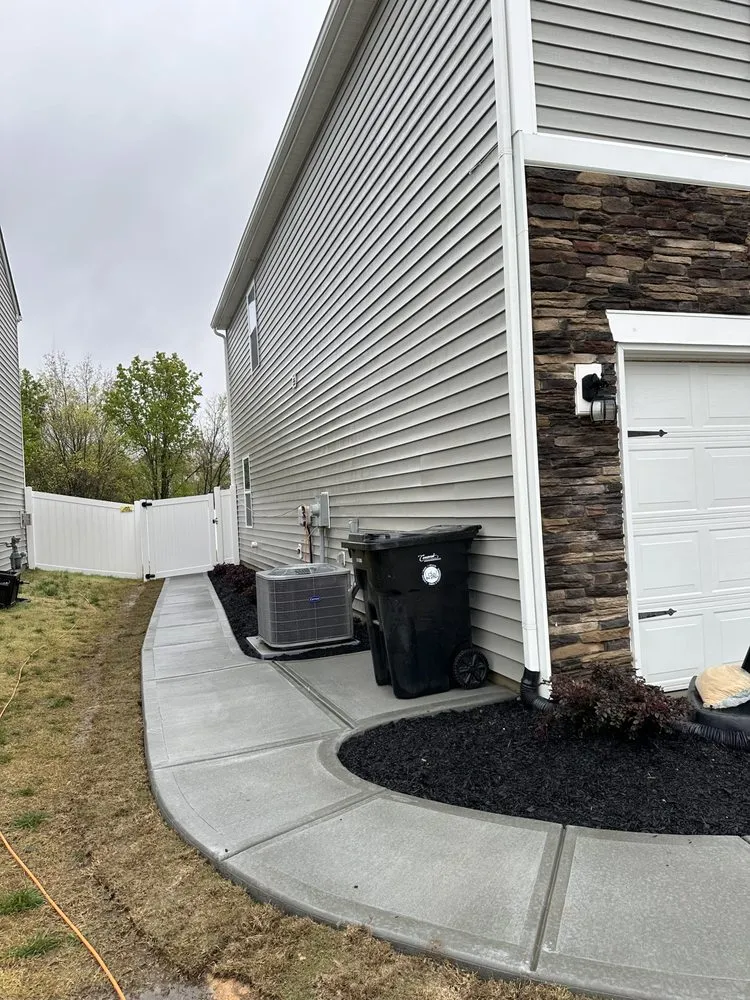 Custom outdoor landscaping experts serving Concord, NC - Alvarez landscapes