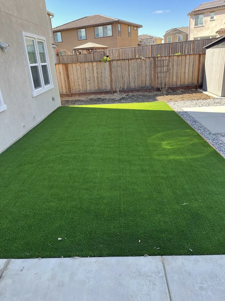 Reliable garden landscaping for beautiful yards in Fairfield, CA by Alvarez landscaping