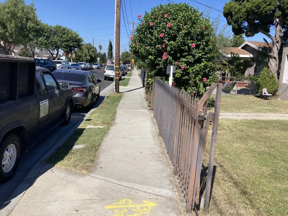 Local outdoor landscaping for homes in Inglewood, CA by Alvarez Landscaping