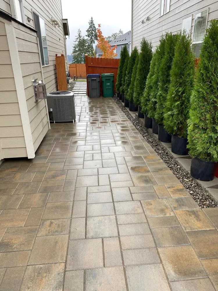 Professional residential landscaping in Bremerton, WA - Alvarez Landscaping Services