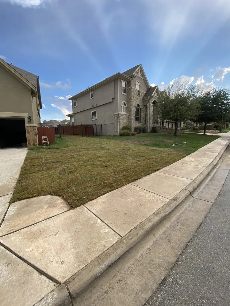 Trusted lawn care service for beautiful yards across Austin, TX - Alvarez Lawn Cares