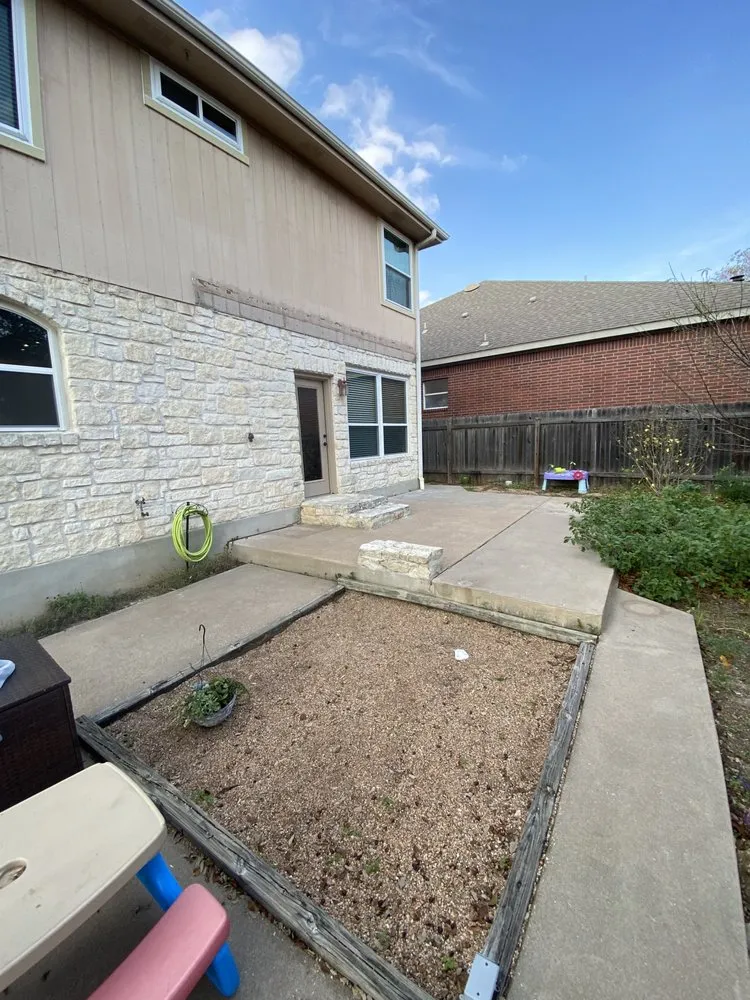 Reliable lawn care service for residential properties across Austin, TX - Alvarez Lawn Cares