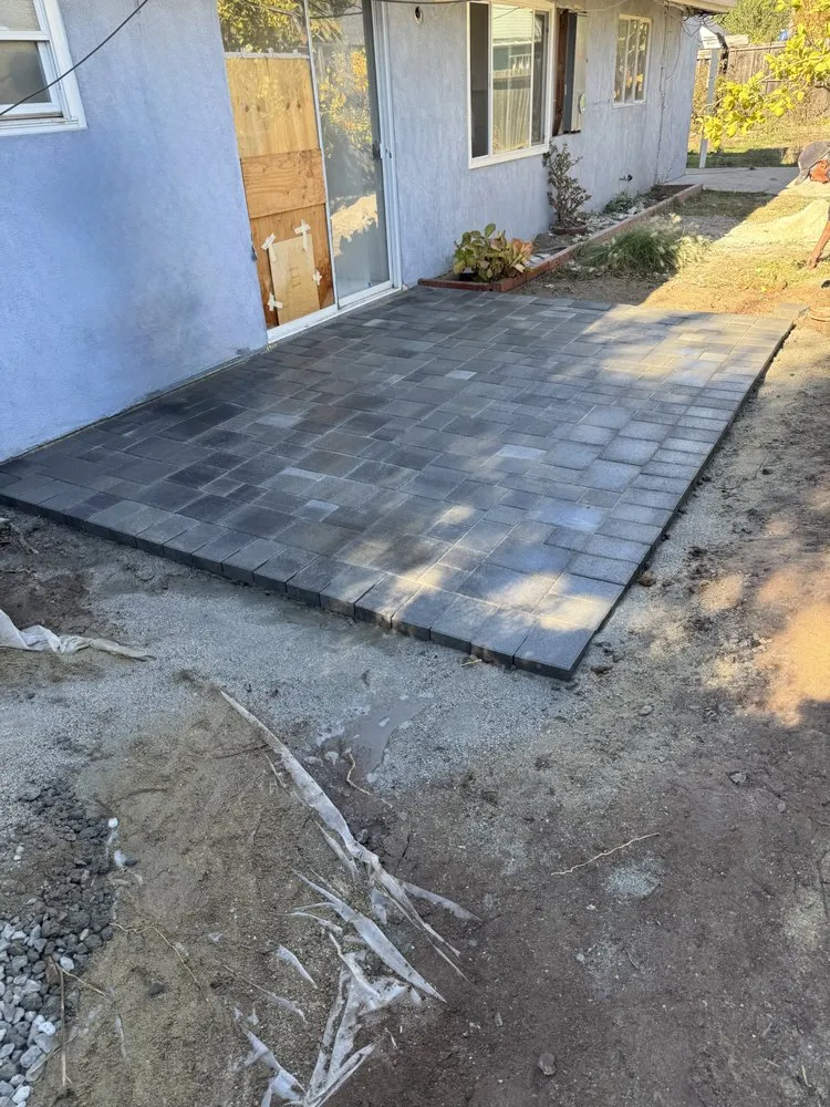 Custom landscape installation in Oxnard, CA - Alvarez Masonry & Design