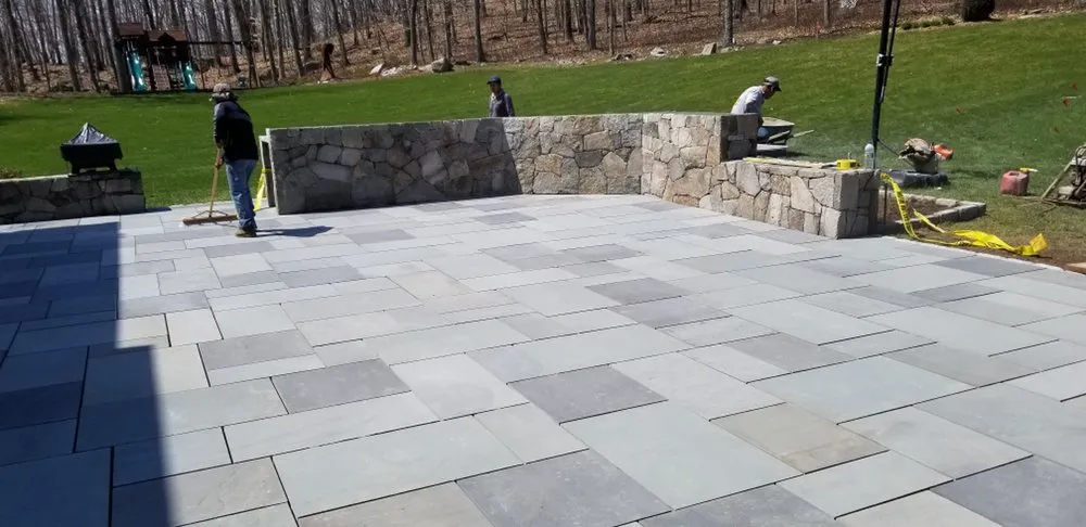 Custom landscape design experts serving Newtown, CT - Alvarez Masonry