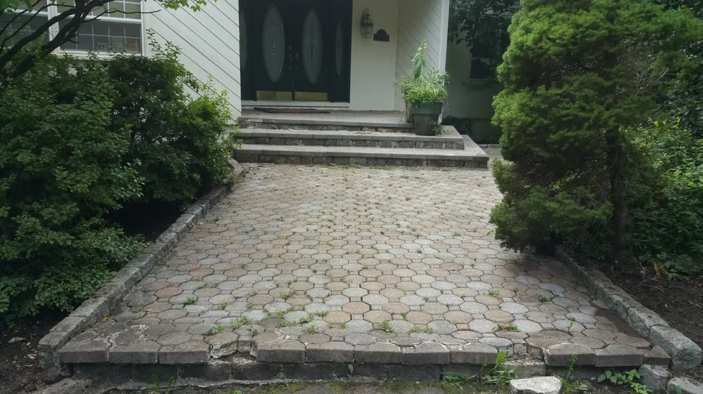 Reliable landscaping services in Newtown, CT - Alvarez Masonry