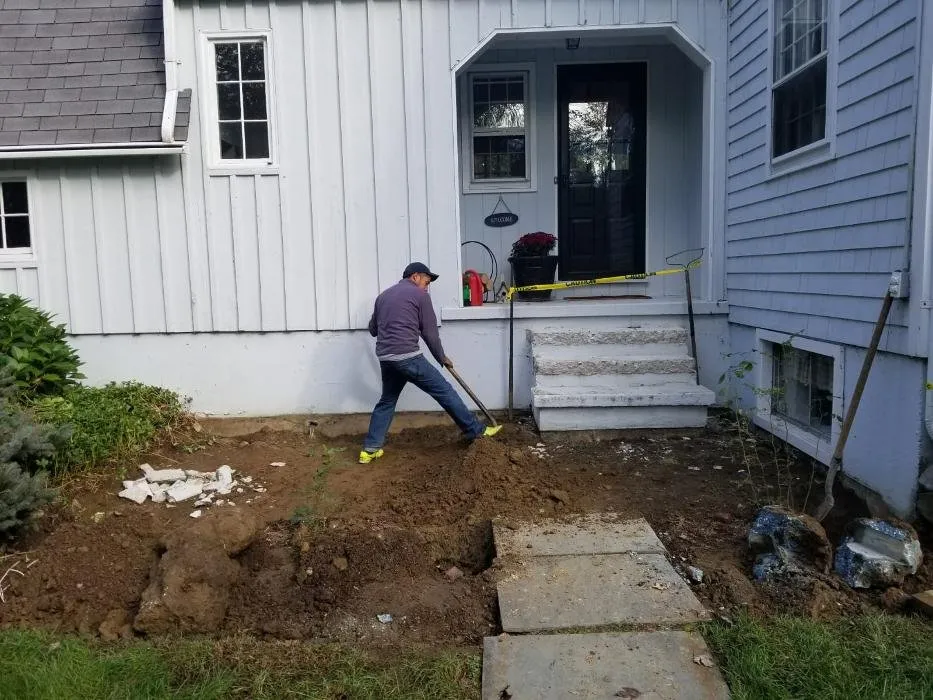 Expert landscape installation experts serving Newtown, CT - Alvarez Masonry