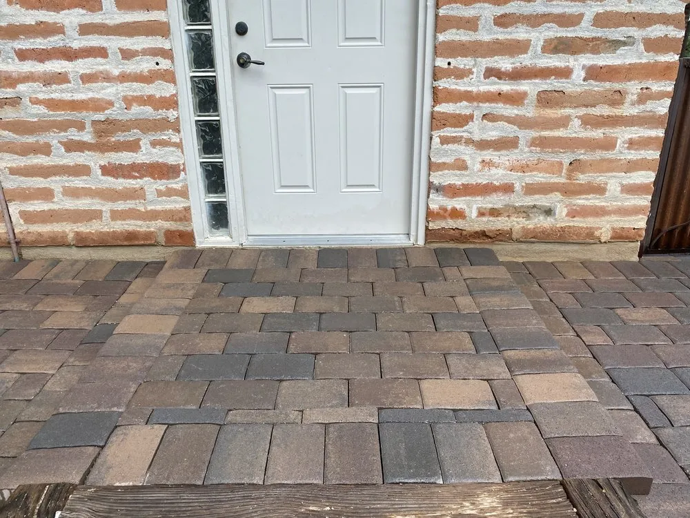 Local yard cleanup service in Tucson, AZ by Alvaro Landscaping