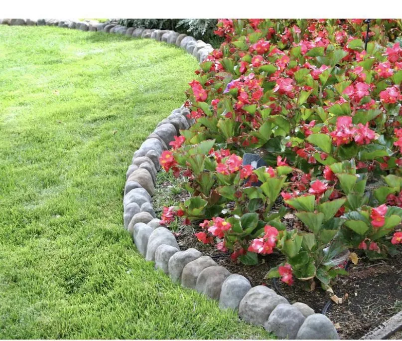 Reliable yard cleanup service for homes across Brentwood, NY - Alvaro Santos