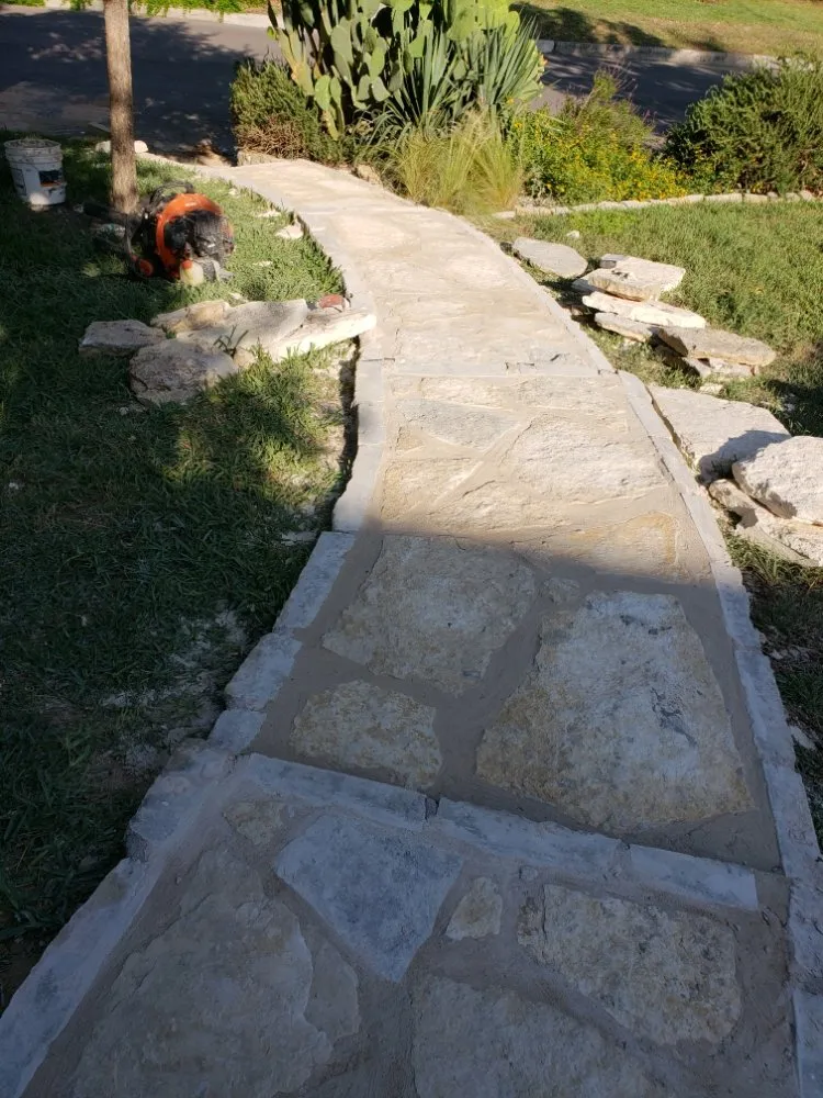 Reliable garden landscaping for year-round maintenance across Austin, TX - Alvaro's Landscaping and Tree Services