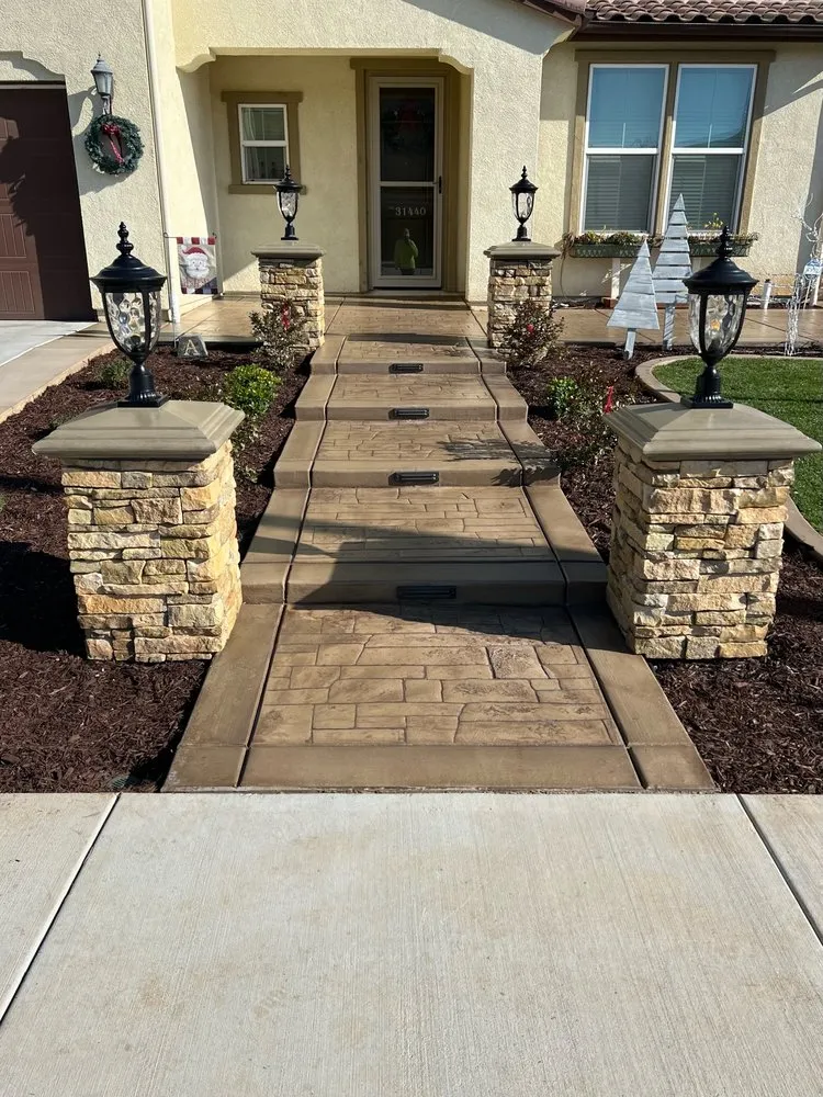 Reliable yard cleanup service in Menifee, CA - Alvear Concrete