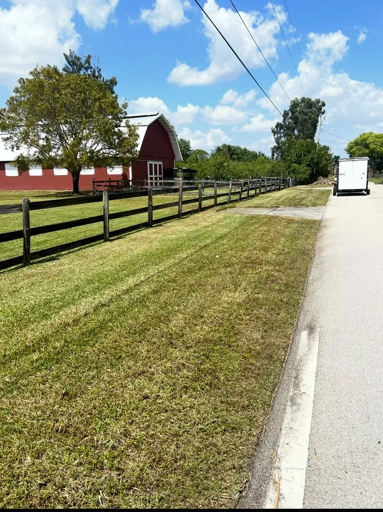 Affordable garden landscaping in Hollywood, FL by Always Available Lawn Care