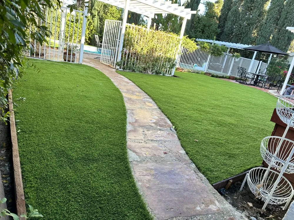 Professional lawn care service for year-round maintenance across Los Angeles, CA - Always Green Lawn