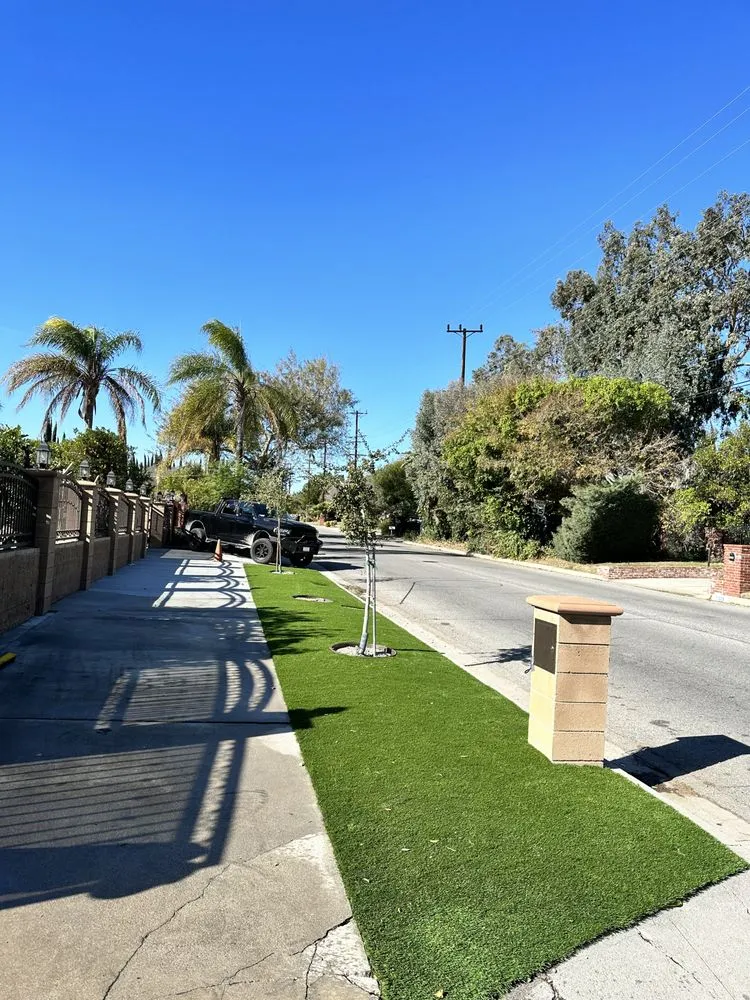Affordable lawn mowing service in Los Angeles, CA by Always Green Lawn