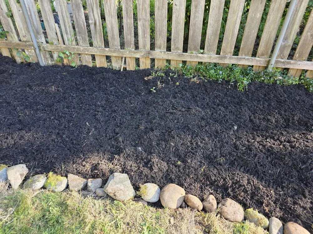 Reliable landscape installation in Mountlake Terrace, WA - Alwright Logistics