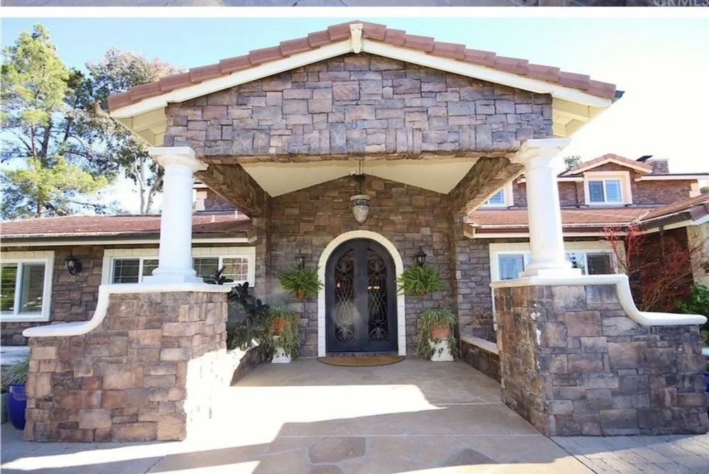 Expert outdoor landscaping experts serving Corona, CA - AM Custom Concrete & Design