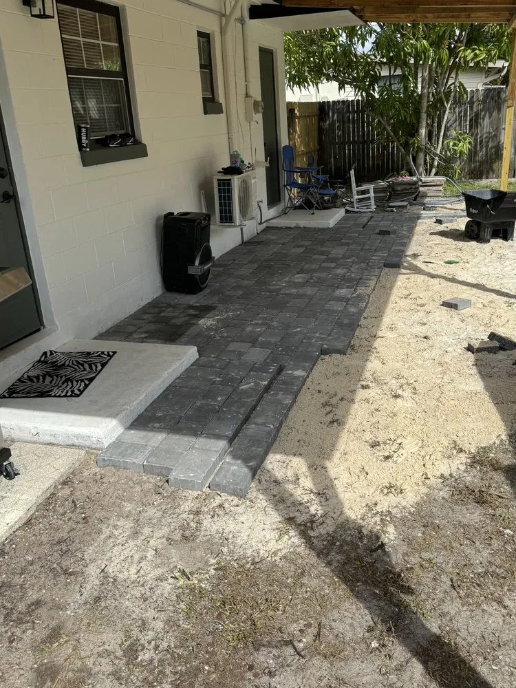 Top-rated lawn care service experts serving Deltona, FL - Am Handyman