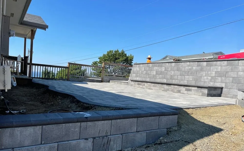 Top-rated landscaping services in Woodburn, OR - Am Hardscape