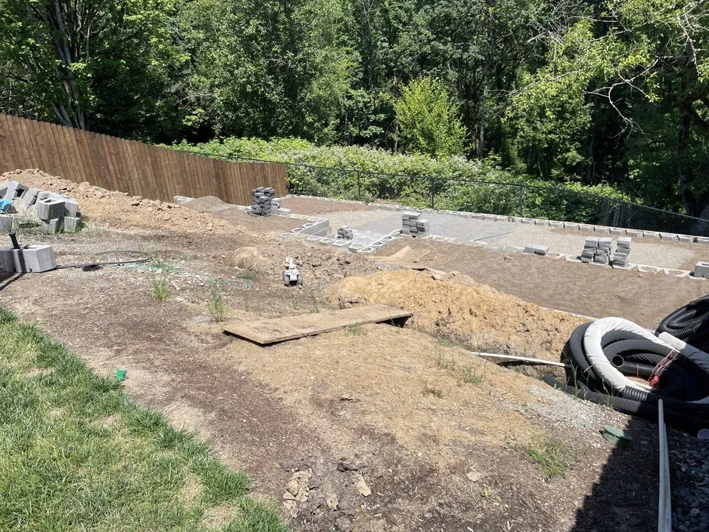 Affordable lawn care service experts serving Woodburn, OR - Am Hardscape