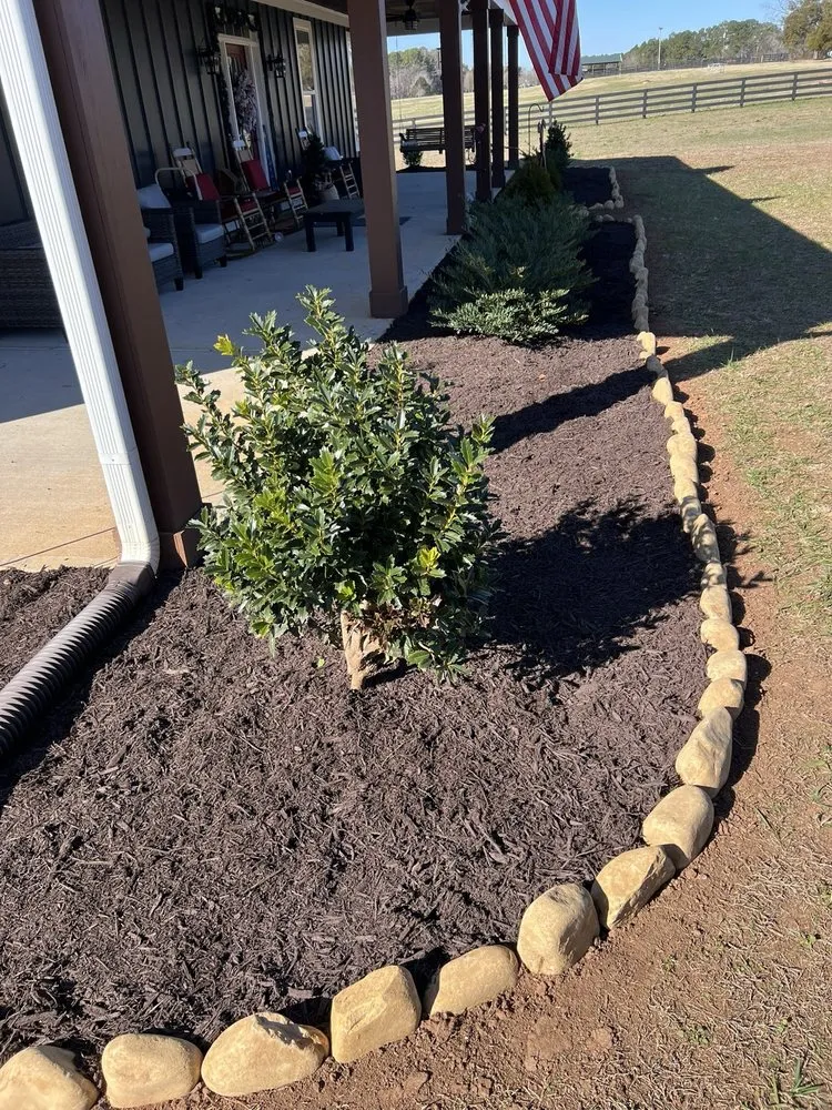 Affordable yard cleanup service experts serving Madison, GA - A.&M. Holmes Landscape