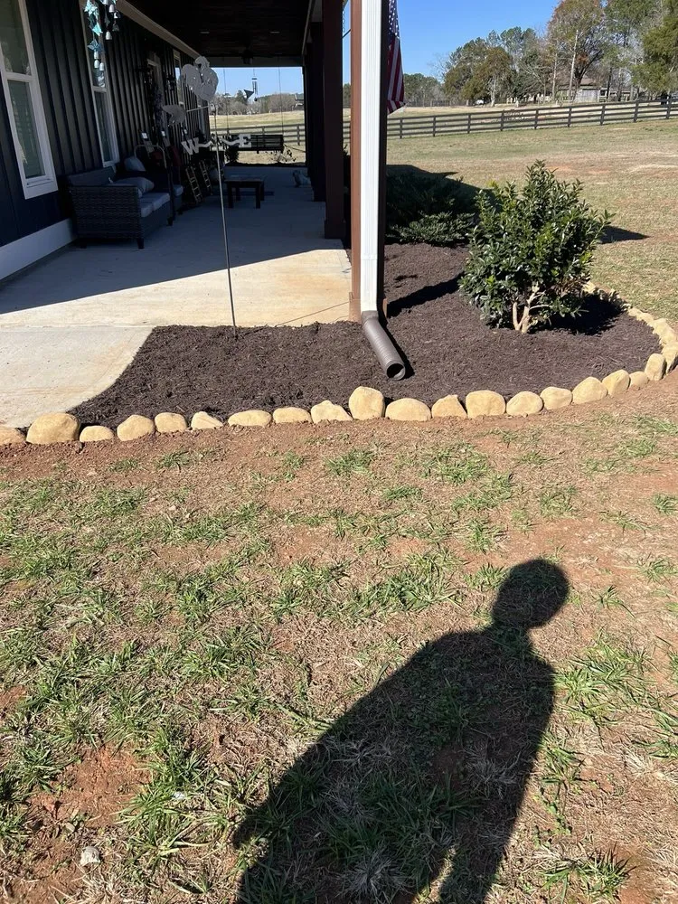 Custom residential landscaping experts serving Madison, GA - A.&M. Holmes Landscape