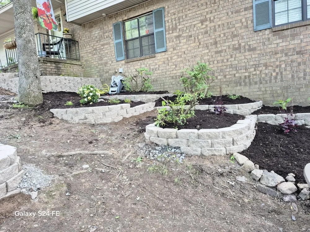 Custom outdoor landscaping experts serving Little Rock, AR - A&M Landscaping