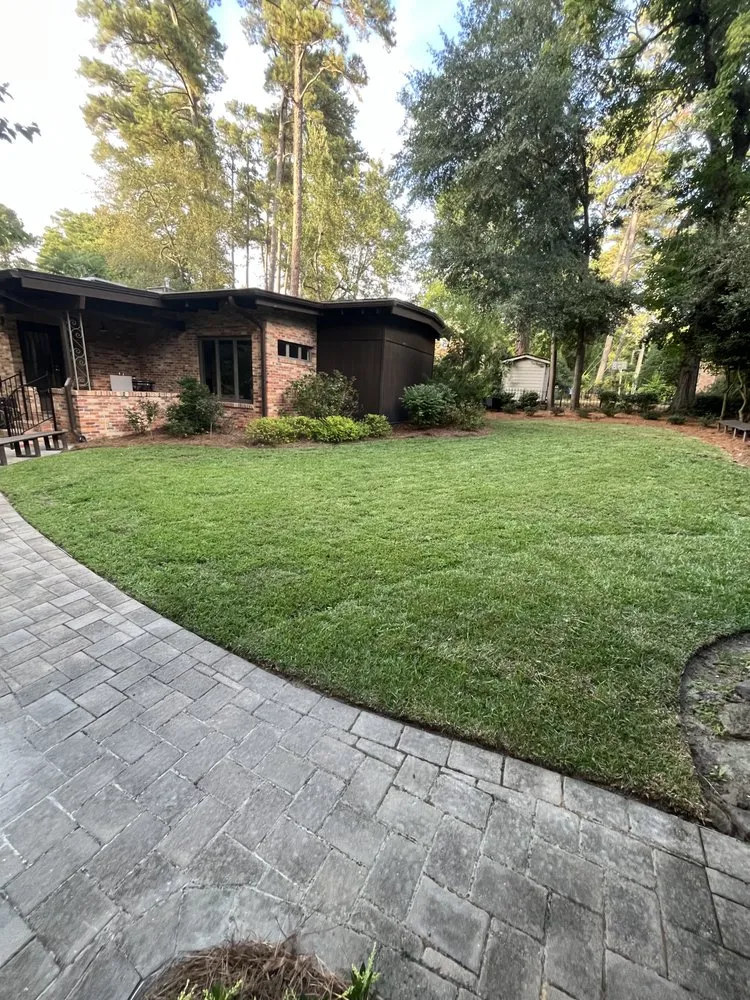 Trusted yard maintenance in Fayetteville, NC by A&M Landscaping Services