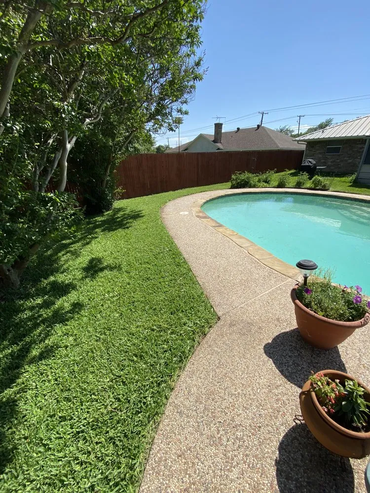 Custom lawn care service in Dallas, TX - A.M Lawncare & Landscape