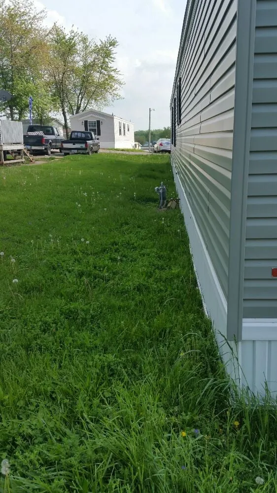 Custom garden landscaping for outdoor upgrades across Davenport, IA - A&M lawncare