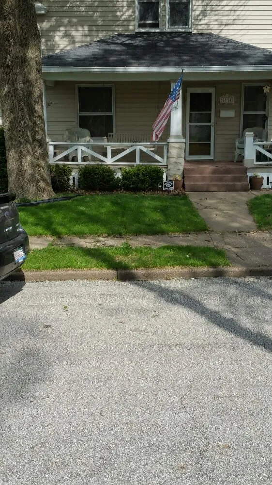 Affordable landscaping services near you in Davenport, IA by A&M lawncare