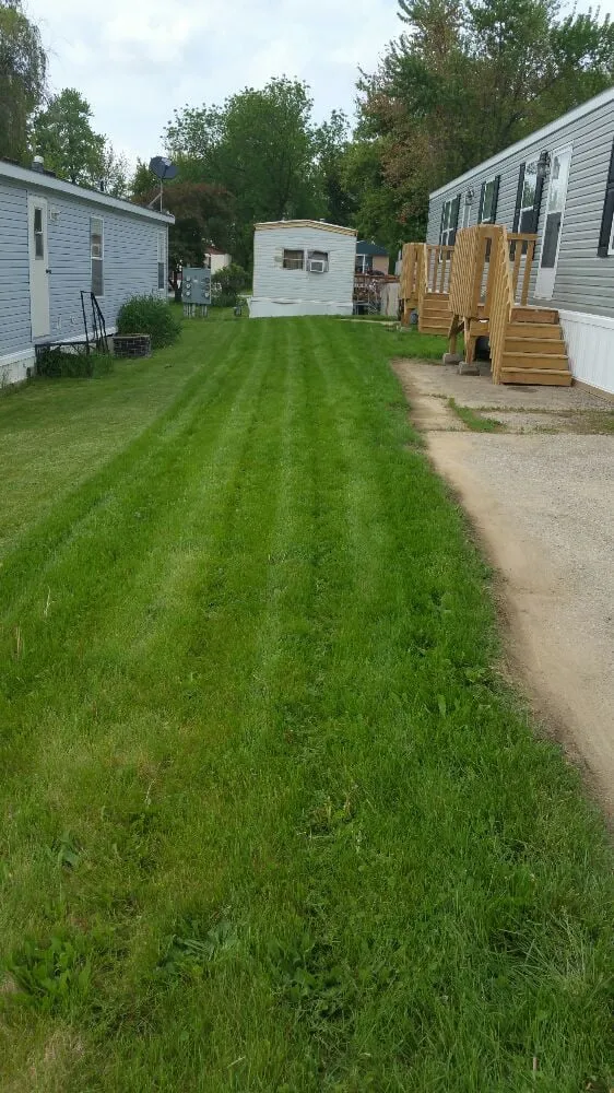 Expert landscaping services in Davenport, IA - A&M lawncare