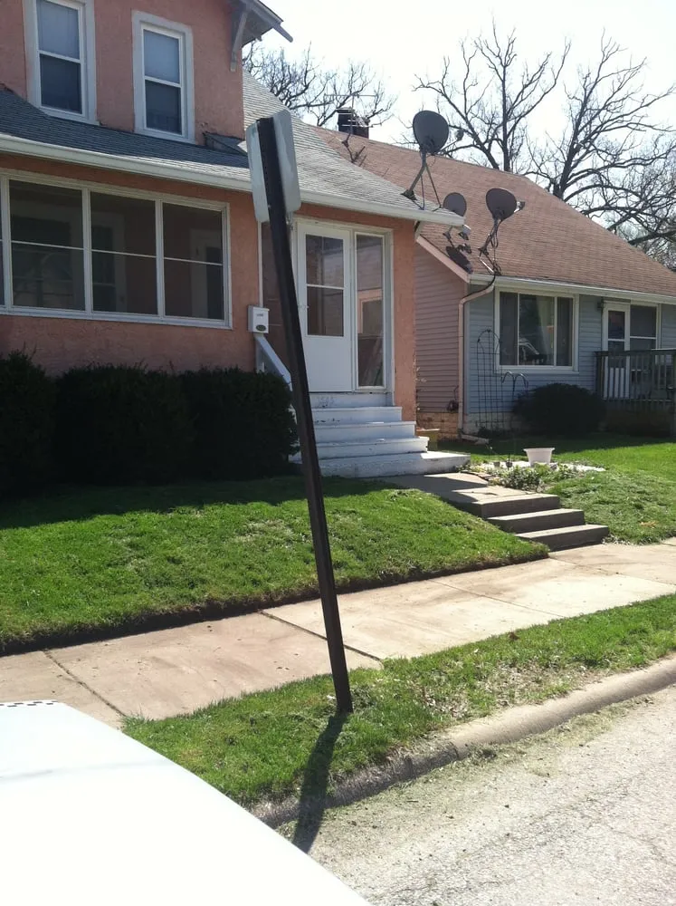 Local yard cleanup service for residential properties across Moline, IL - A&M Lawncare