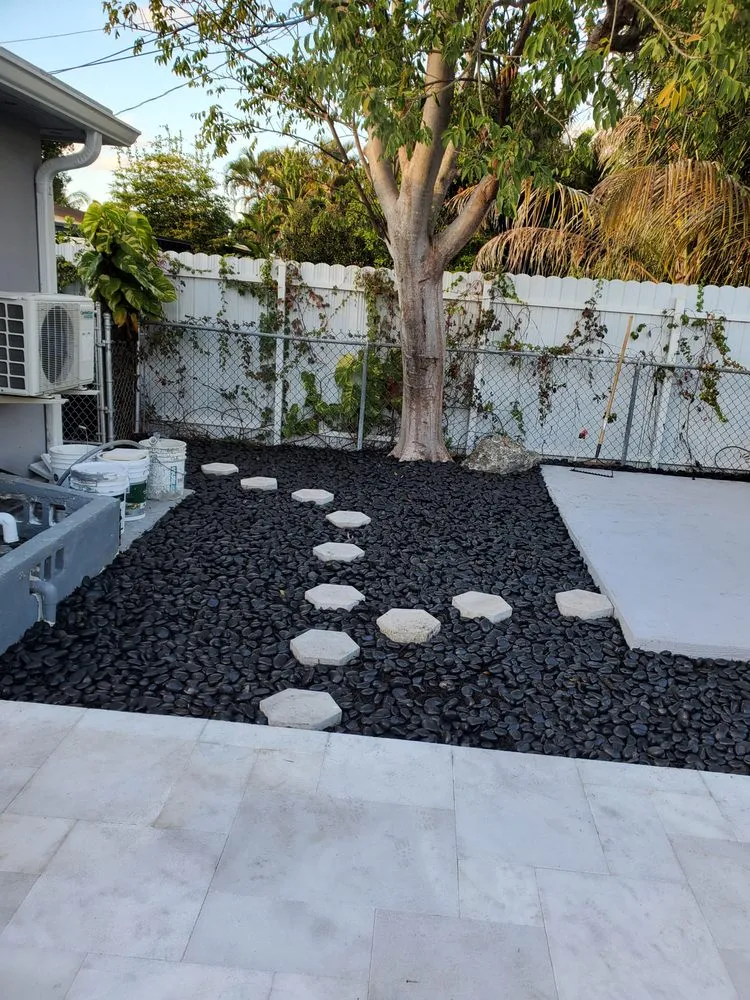 Affordable lawn mowing service in Davie, FL by A&M the Leyend Landscaping