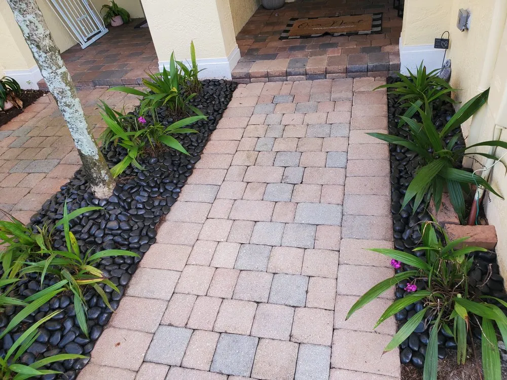 Trusted landscape installation for beautiful yards across Davie, FL - A&M the Leyend Landscaping