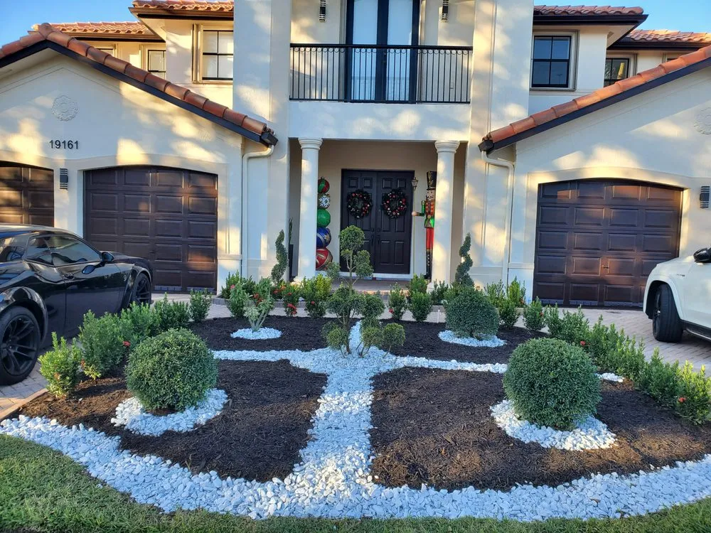 Top-rated yard cleanup service with custom design in Davie, FL by A&M the Leyend Landscaping