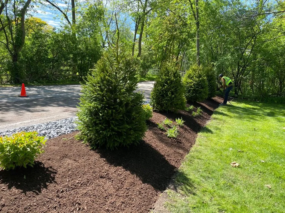 Local residential landscaping near you in Mundelein, IL by A.M. Woodland Outdoor Design