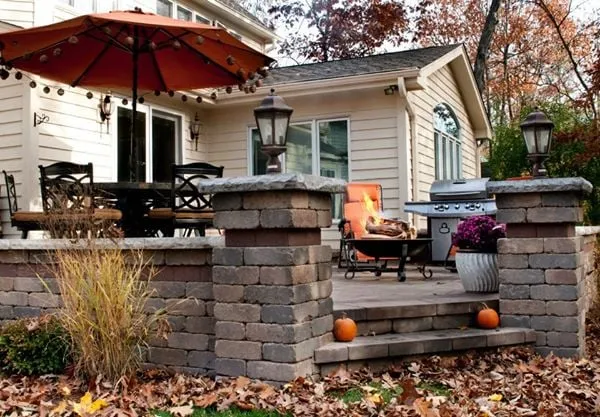 Expert landscape installation in Mundelein, IL - A.M. Woodland Outdoor Design