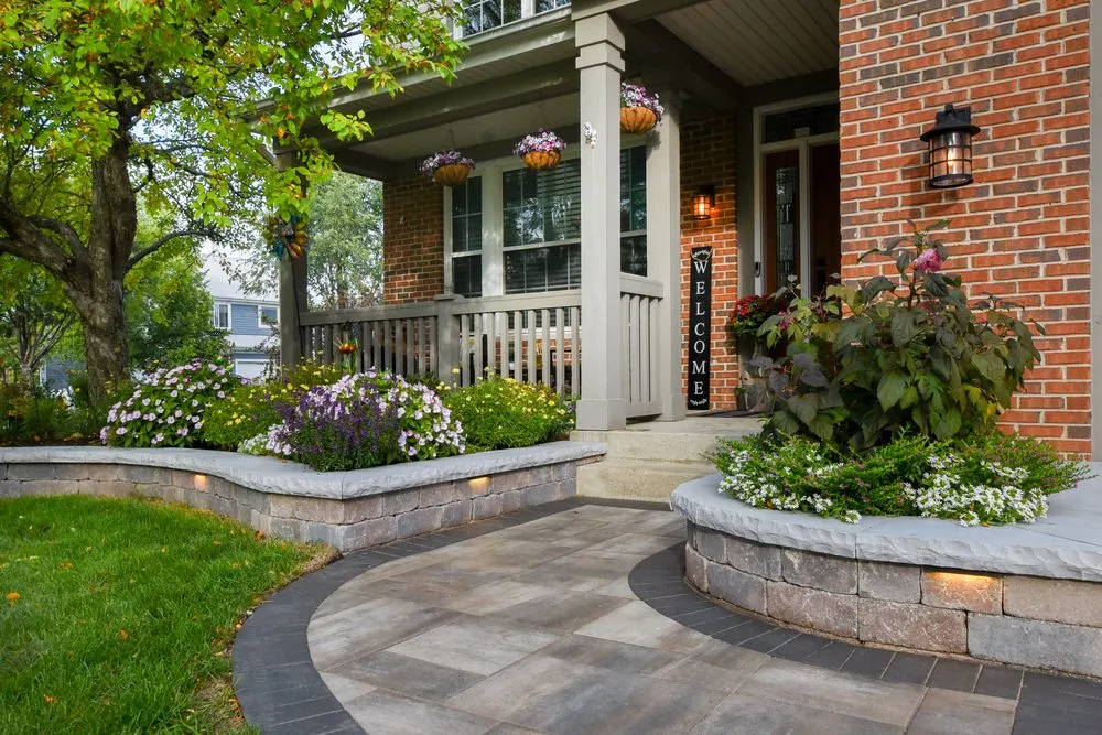 Professional residential landscaping in Mundelein, IL - A.M. Woodland Outdoor Design