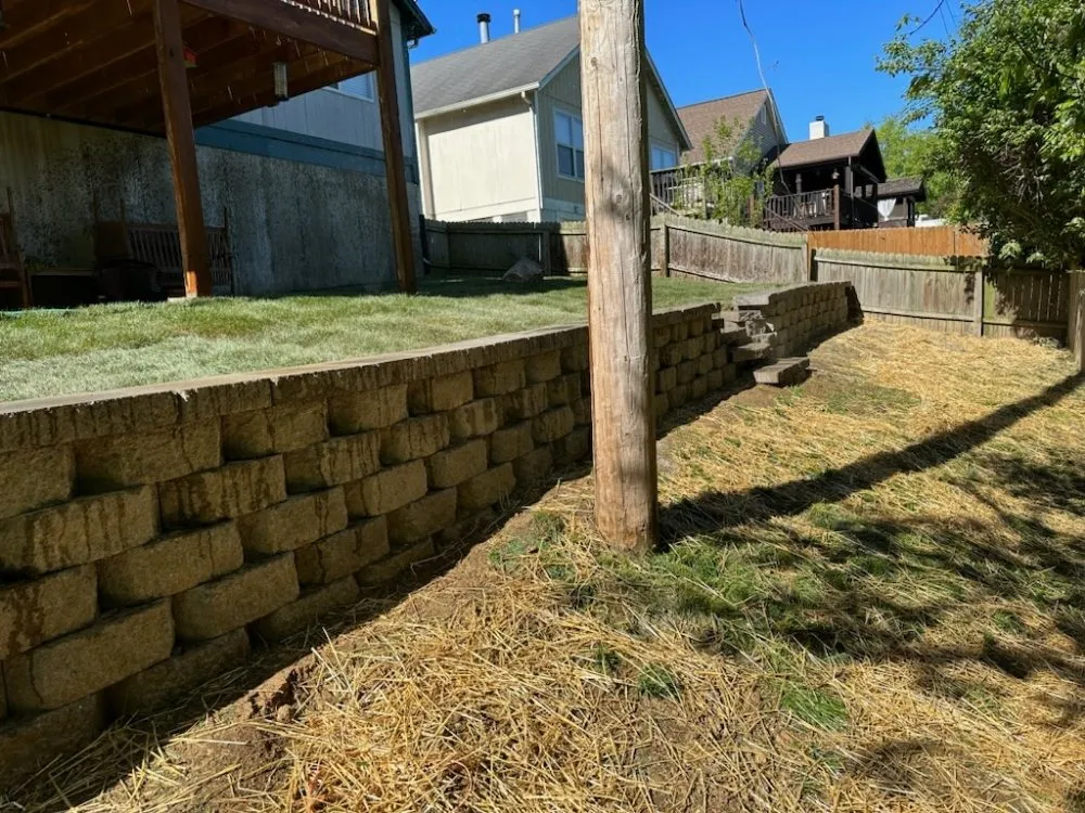 Top-rated landscape design experts serving Hazelwood, MO - Amandas Greenthumb Lawn And Landscape