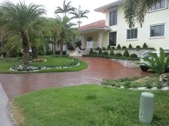 Expert lawn mowing service in Miami, FL - Amarildho L Ingaroca Lawn Service and Landscaping